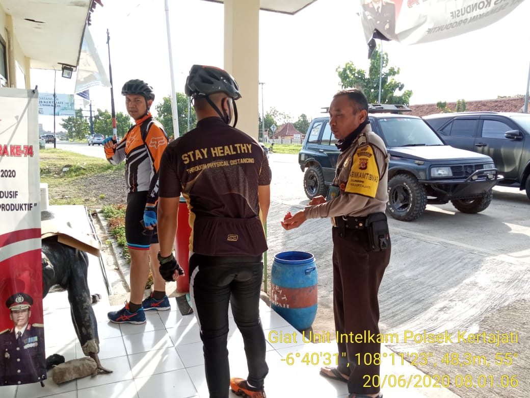 Kapolres Majalengka Gowes Sepeda Saat Kunjungi Polsek Kertajati