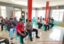 Bhabinkamtibmas Hadiri Musyawarah Desa Khusus ( MUSDESUS ) Desa Liangjulang Kecamatan Kadipaten